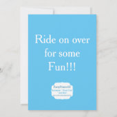 列車エンジン、赤のストライプの空色の水玉模様 招待状 (裏面)