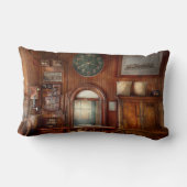 列車-オフィス-チケット受け手の窓 ランバークッション (裏面)