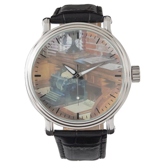 列車 – 駅長室 腕時計 (正面)