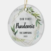 初のモダンパンデミックなカップル写真 セラミックオーナメント (左)