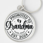 初めておばあちゃんのギフト – おばあちゃんに昇進2024 キーホルダー (正面)