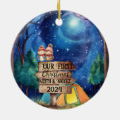 初めてのクリスマスかわいいカップル新婚アドベンチャー セラミックオーナメント (裏面)
