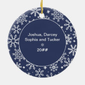 初めてのクリスマスが一緒にフォトブルースノーフレーク セラミックオーナメント (裏面)