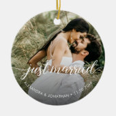 初めてのクリスマスたった今結婚しましたカスタムの写真の名前 セラミックオーナメント (正面)