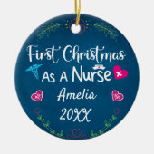 初めてのクリスマスとしてナース2023、名パーソナライズされた前 セラミックオーナメント (正面)