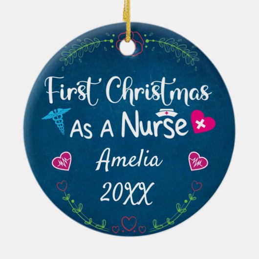 初めてのクリスマスとしてナース2023、名パーソナライズされた前 セラミックオーナメント (裏面)