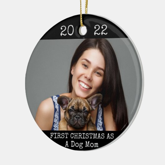 初めてのクリスマスとして犬の母2写真2サイド黒 セラミックオーナメント (左)