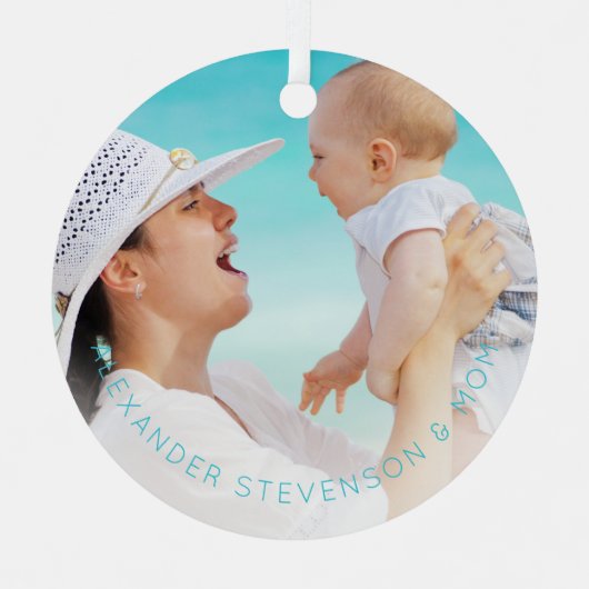 初めてのクリスマスとママ新生児カスタムの写真 メタルオーナメント (正面)