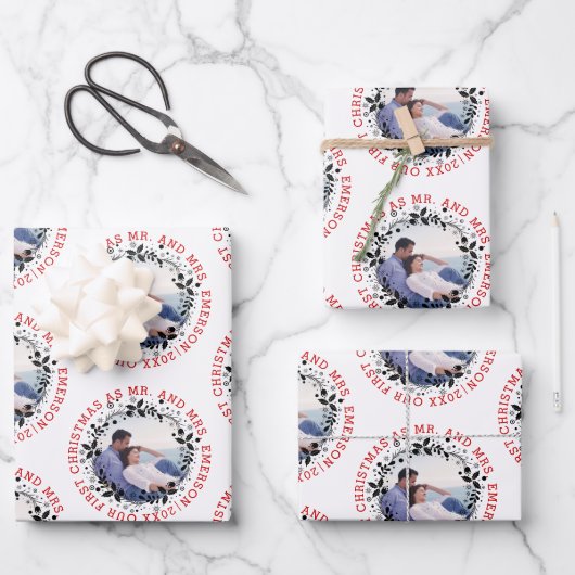 初めてのクリスマスとミセス・ブラックのリース写真 ラッピングペーパーシート (正面)