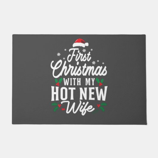 初めてのクリスマスと私の熱い新しい妻のおもしろいクリスマス ドアマット (正面)
