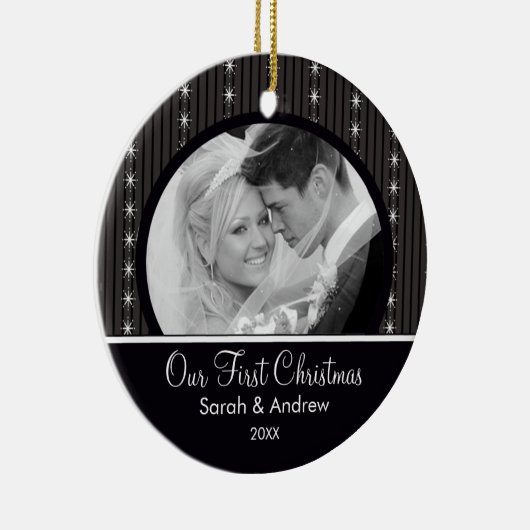 初めてのクリスマスのオーナメント黒い及び白のストライプ セラミックオーナメント (右)