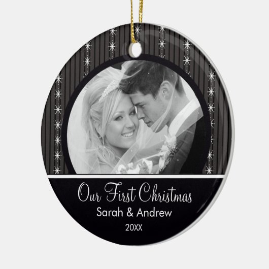 初めてのクリスマスのオーナメント黒い及び白のストライプ セラミックオーナメント (左)