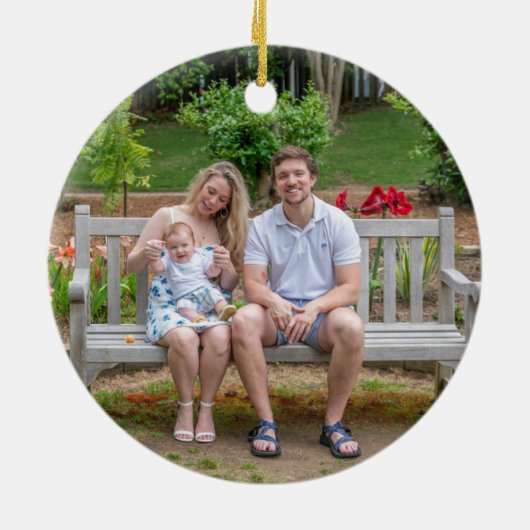 初めてのクリスマスの三パーソナライズされた人 セラミックオーナメント (裏面)