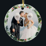 初めてのクリスマスの写真とミセスカスタムの写真 セラミックオーナメント<br><div class="desc">初めてのクリスマス:ミスター・アンド・ミセス・フォトカスタムオーナメント。</div>