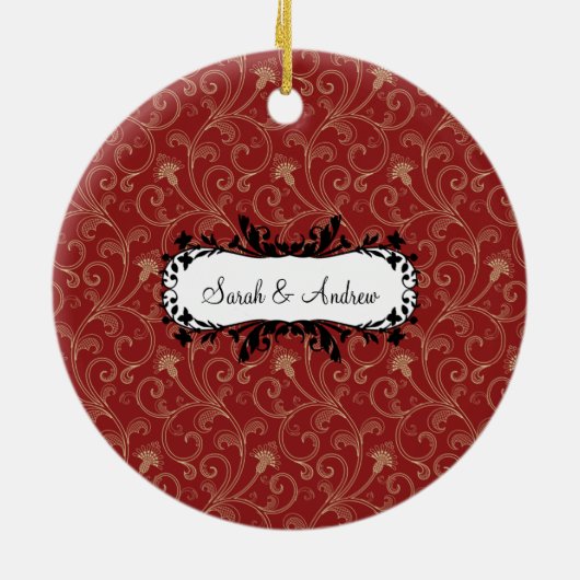 初めてのクリスマスの写真のオーナメントのエレガントな渦巻 セラミックオーナメント (裏面)