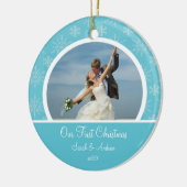 初めてのクリスマスの写真のオーナメントの青の雪片 セラミックオーナメント (左)