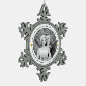 初めてのクリスマスの写真：ミスター・アンド・ミセス・金ゴールドハート スノーフレークピューターオーナメント (左)