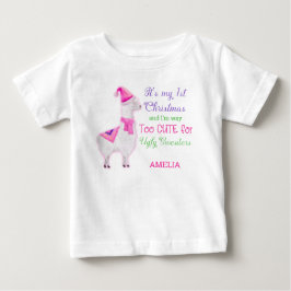 初めてのクリスマスの可愛い女の子は、嫌いなセーター ベビーTシャツ