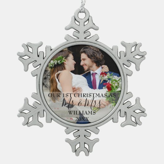 初めてのクリスマスの名前フォトスノウフラ スノーフレークピューターオーナメント (正面)