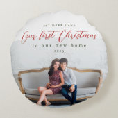 初めてのクリスマスの新しいホームアドレスの写真 ラウンドクッション (裏面)