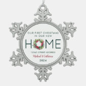 初めてのクリスマスの新しいホームウォーターカラーリース スノーフレークピューターオーナメント (正面)