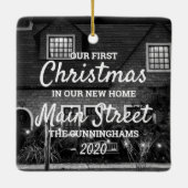 初めてのクリスマスの新しいホームカスタム写真 セラミックオーナメント (裏面)