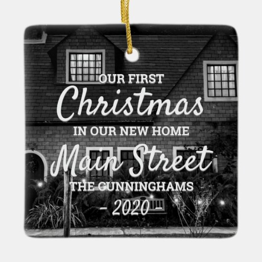 初めてのクリスマスの新しいホームカスタム写真 セラミックオーナメント (正面)