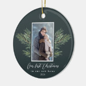 初めてのクリスマスの新しいホームパインブランチフォト セラミックオーナメント (左)