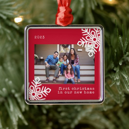 初めてのクリスマスの新しいホームレッドスノーフレーク写真 メタルオーナメント (ツリー)