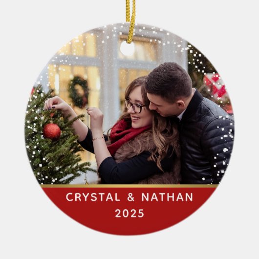 初めてのクリスマスの新しいホーム赤写真パーソナライズされた セラミックオーナメント (正面)