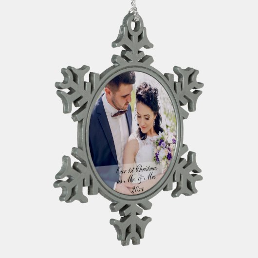 初めてのクリスマスの新婚者の結婚式の写真のオーナメントMS スノーフレークピューターオーナメント (左)