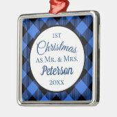 初めてのクリスマスの水牛の青い格子縞 メタルオーナメント (左)
