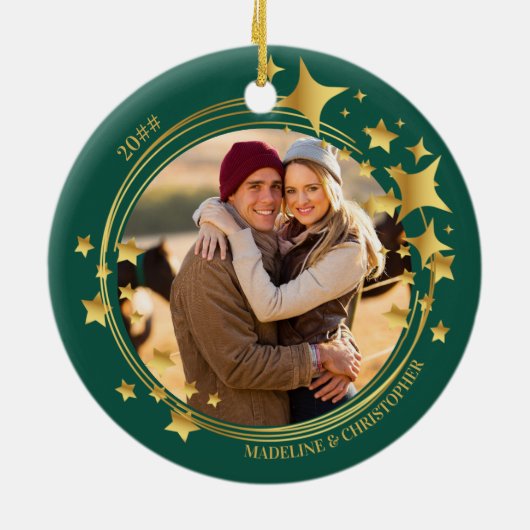 初めてのクリスマスの組み合わせ2フォト金ゴールドスターリース セラミックオーナメント (裏面)