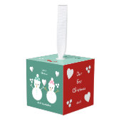 初めてのクリスマスの緑と赤の雪だるま写真 キューブオーナメント (正面アングル)