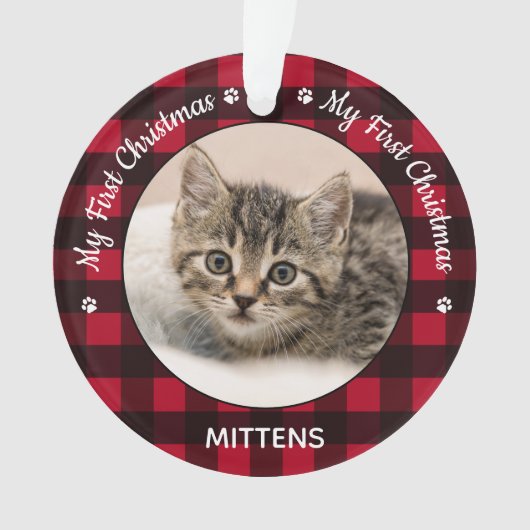 初めてのクリスマスの赤い格子縞の猫がペットの写真 オーナメント (正面)