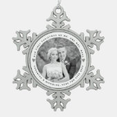 初めてのクリスマスはシルバー夫妻のハート写真 スノーフレークピューターオーナメント (正面)