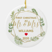 初めてのクリスマスはミスターとミセス結婚の写真 セラミックオーナメント (裏面)