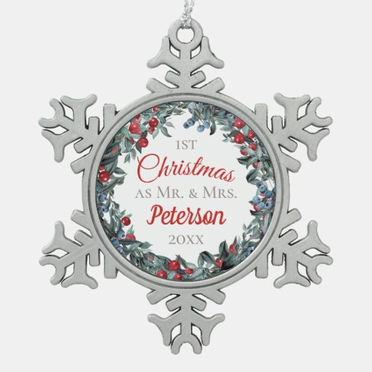 初めてのクリスマスはミスター・アンド・ミセス・ベリーリース スノーフレークピューターオーナメント (正面)