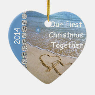 初めてのクリスマスは一緒に2014年のカスタムなORNAMENを浜に引き上げます セラミックオーナメント