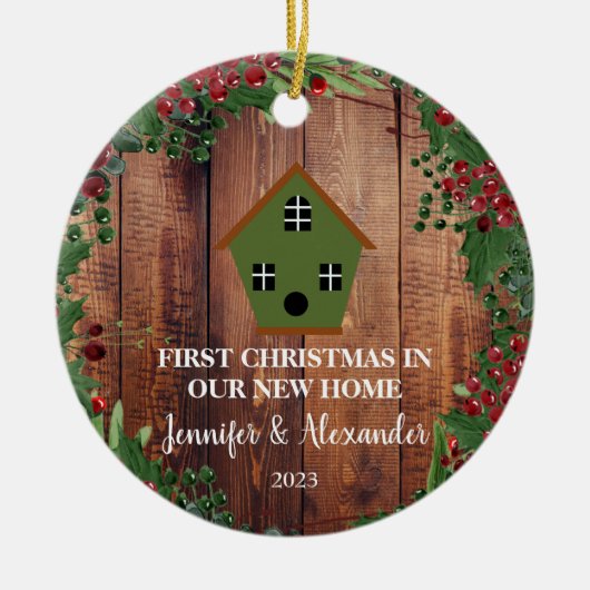 初めてのクリスマスは我々の新しいホームウッドバードハウス セラミックオーナメント (正面)