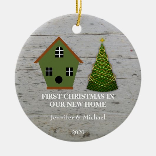 初めてのクリスマスは我々の新しいホームウッドバードハウス セラミックオーナメント (正面)