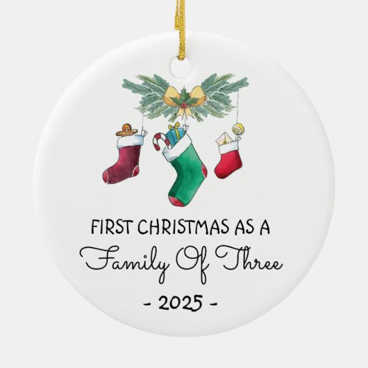 初めてのクリスマスは2025年3人の家族として セラミックオーナメント (裏面)
