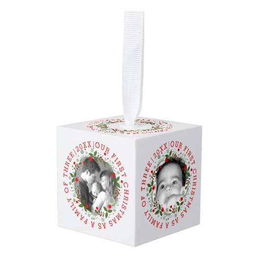 初めてのクリスマスは3つのリース写真の家族として キューブオーナメント (正面アングル)