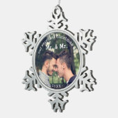 初めてのクリスマスはMr. & Mr. Keepsakeオーナメント スノーフレークピューターオーナメント (右)