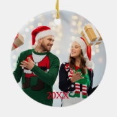 初めてのクリスマスをカップルとして – たった今結婚しました セラミックオーナメント (裏面)