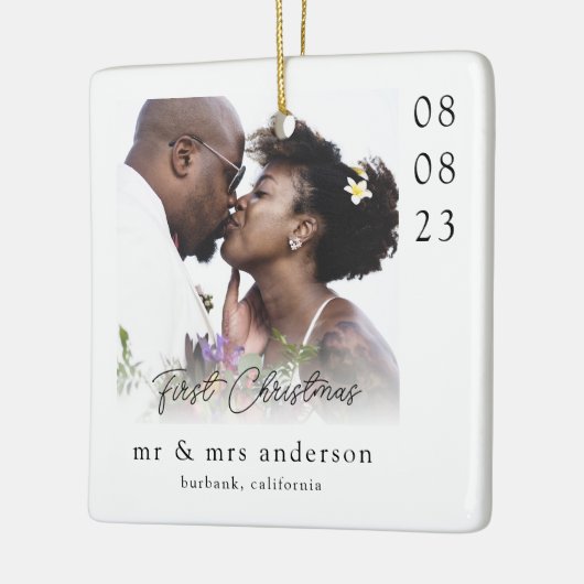 初めてのクリスマスをミセスの写真結婚として セラミックオーナメント (左)