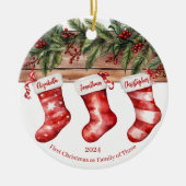 初めてのクリスマスを家族の名前としてストッキング写真 セラミックオーナメント (正面)