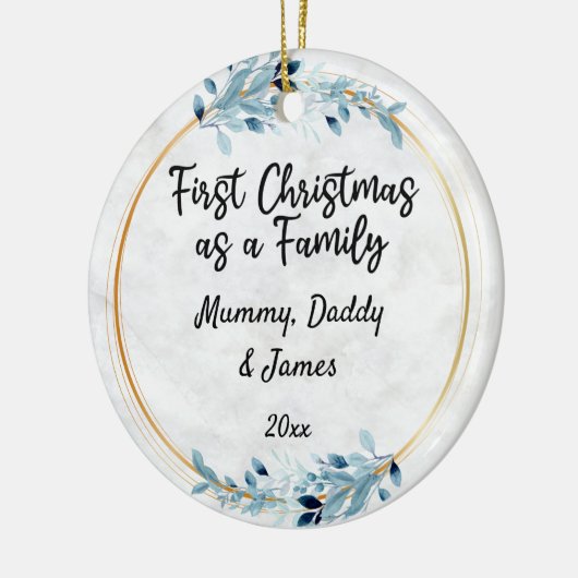 初めてのクリスマスを家族の名前をカスタムすると写真として セラミックオーナメント (左)