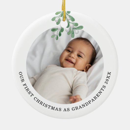 初めてのクリスマスを祖父母としてフォトミスタントウ セラミックオーナメント (裏面)