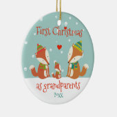 初めてのクリスマスを祖父母として – かわいいキツネ セラミックオーナメント (右)